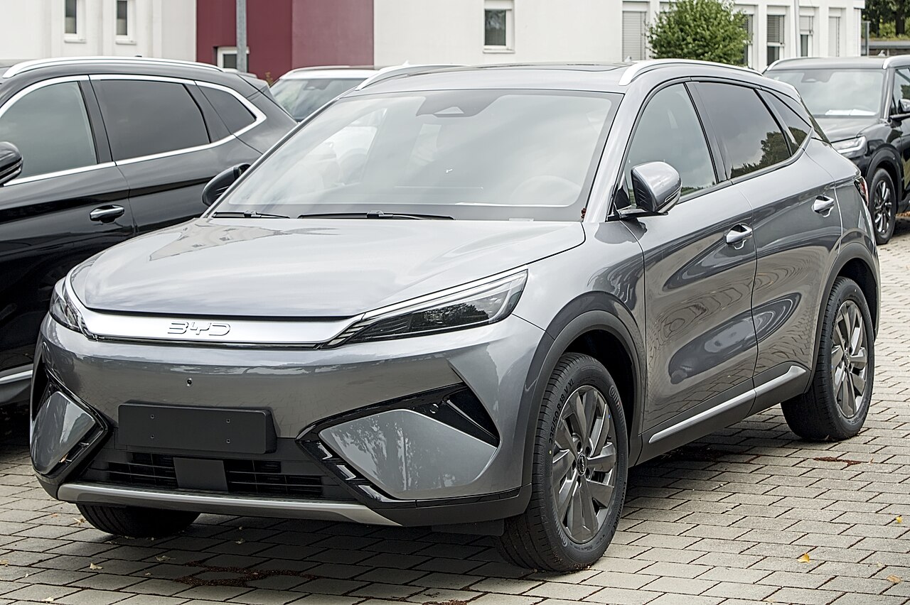 BYD Atto 3 Evo electric SUV in grey, front three-quarter view